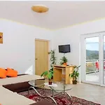 Apartamento Varezic *